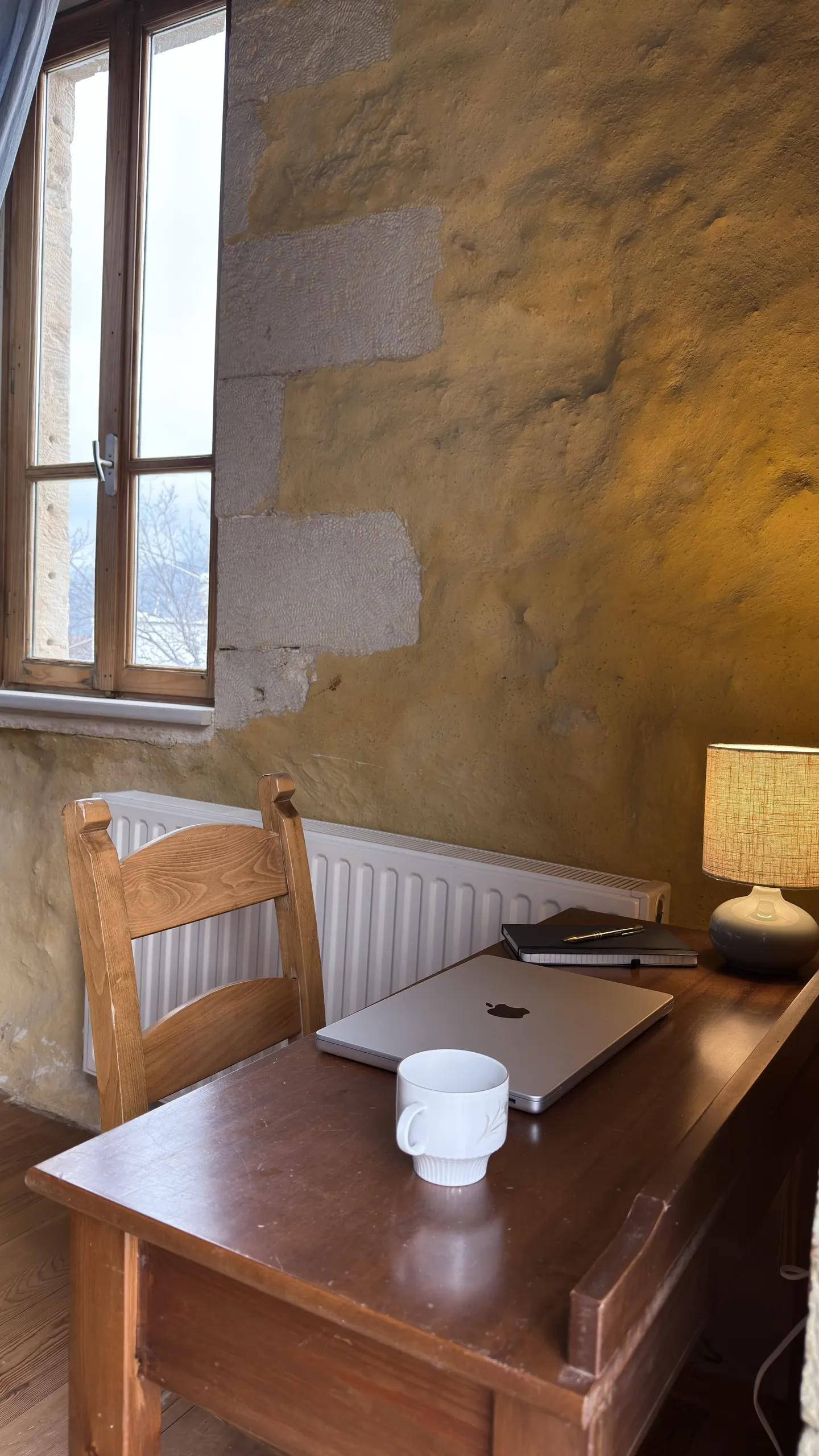 Workspace desk detail